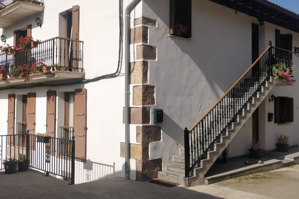 Gartzinea, Amplia Y Preciosa Vivienda Rural Apartment Ezkurra ภายนอก รูปภาพ